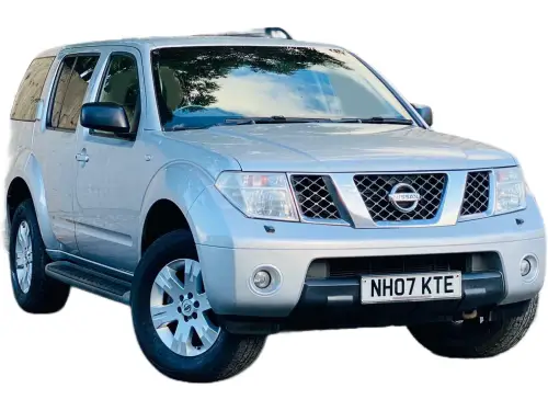 Nissan Pathfinder Sport dCi NH07 KTE