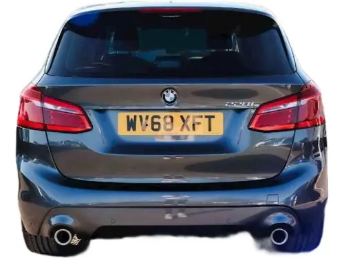BMW 220i SE Auto WV68 XFT